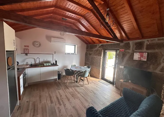 Refugio Do Grilo * Каштелу-ди-Пайва